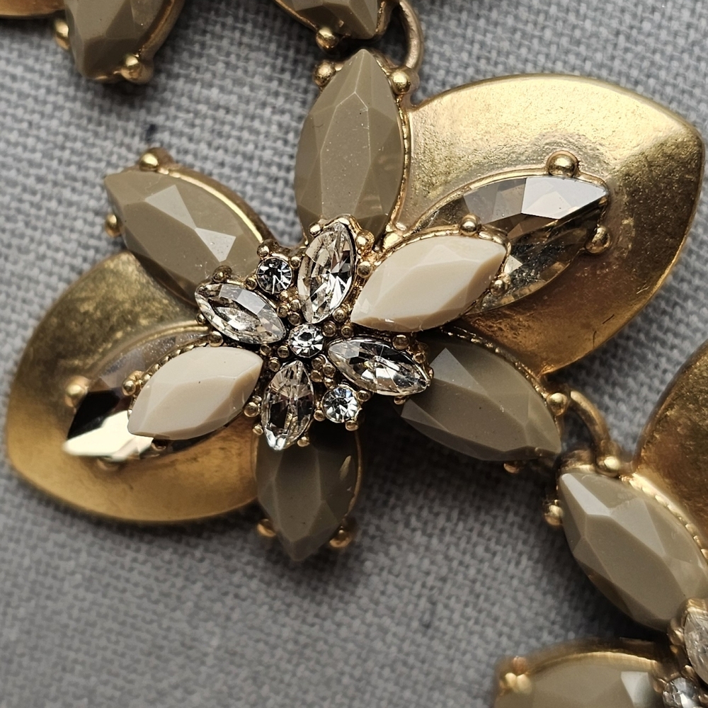 [J. CREW] Art Deco Style Gold, Taupe & Charcoal Gray Statement Necklace - Picture 7 of 16